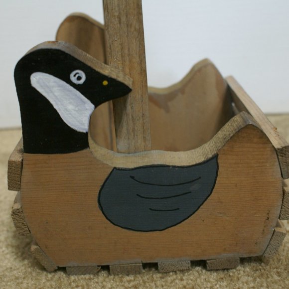 Vintage Sawmill Critters Hand Crafted Wooden Basket Canadian Goose Handle Wood - Picture 2 of 7